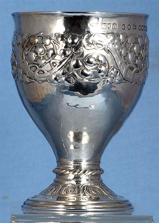 An Edwardian Arts & Crafts silver goblet, by Omar Ramsden & Alwyn Carr, Height 145mm, weight 7.6oz/237grms